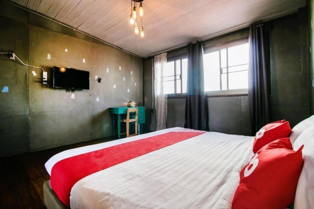 Oyo 505 Ente Space Hostel Bangkok Kültér fotó