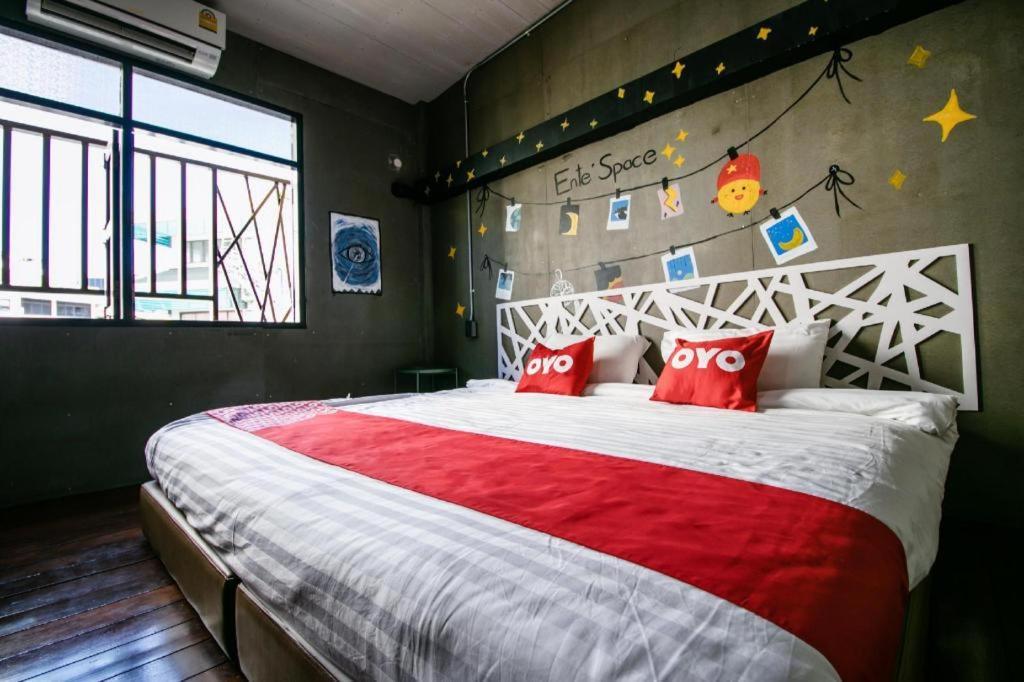 Oyo 505 Ente Space Hostel Bangkok Kültér fotó