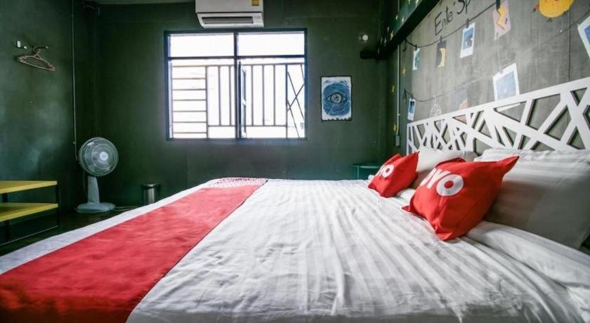 Oyo 505 Ente Space Hostel Bangkok Kültér fotó