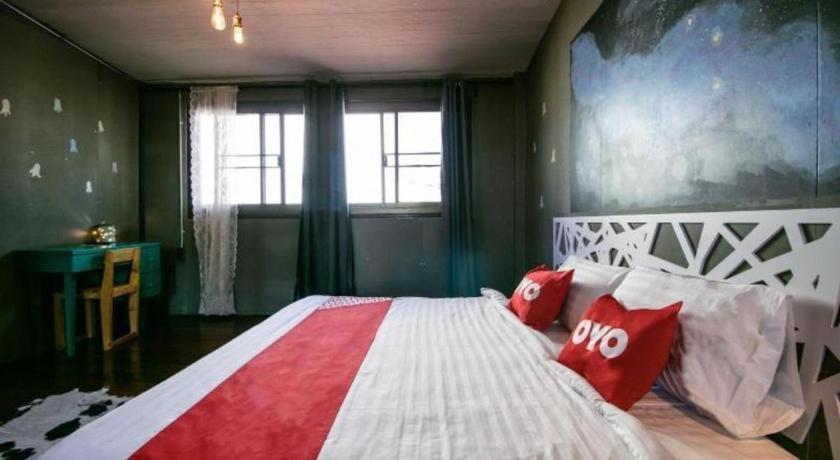 Oyo 505 Ente Space Hostel Bangkok Kültér fotó