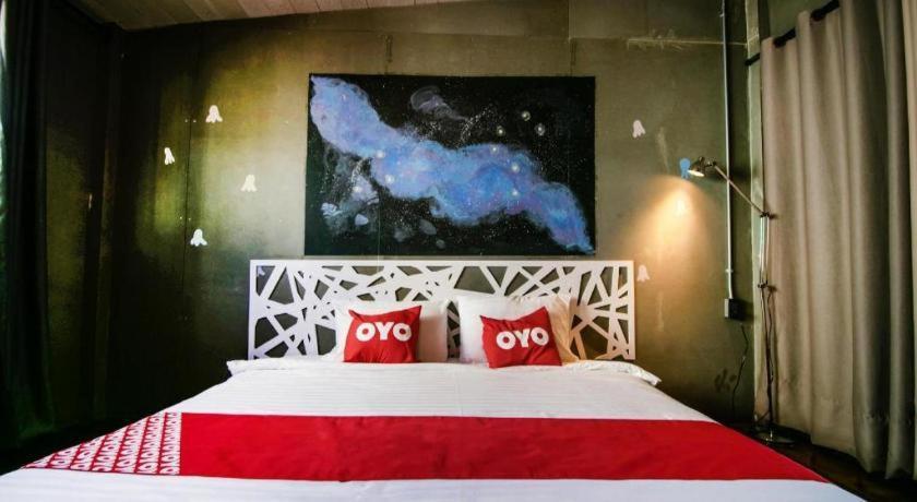 Oyo 505 Ente Space Hostel Bangkok Kültér fotó